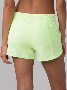 Lululemon Tracker Shorts V 4” in Faded Zap Yellow, Women’s size 8